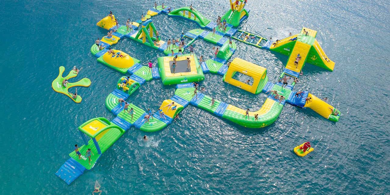 Wibit water park with inflatable structures